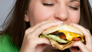 ¿Cuál es la diferencia entre el hambre y la ansiedad?