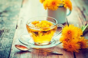 Descubre los beneficios del té de diente de león