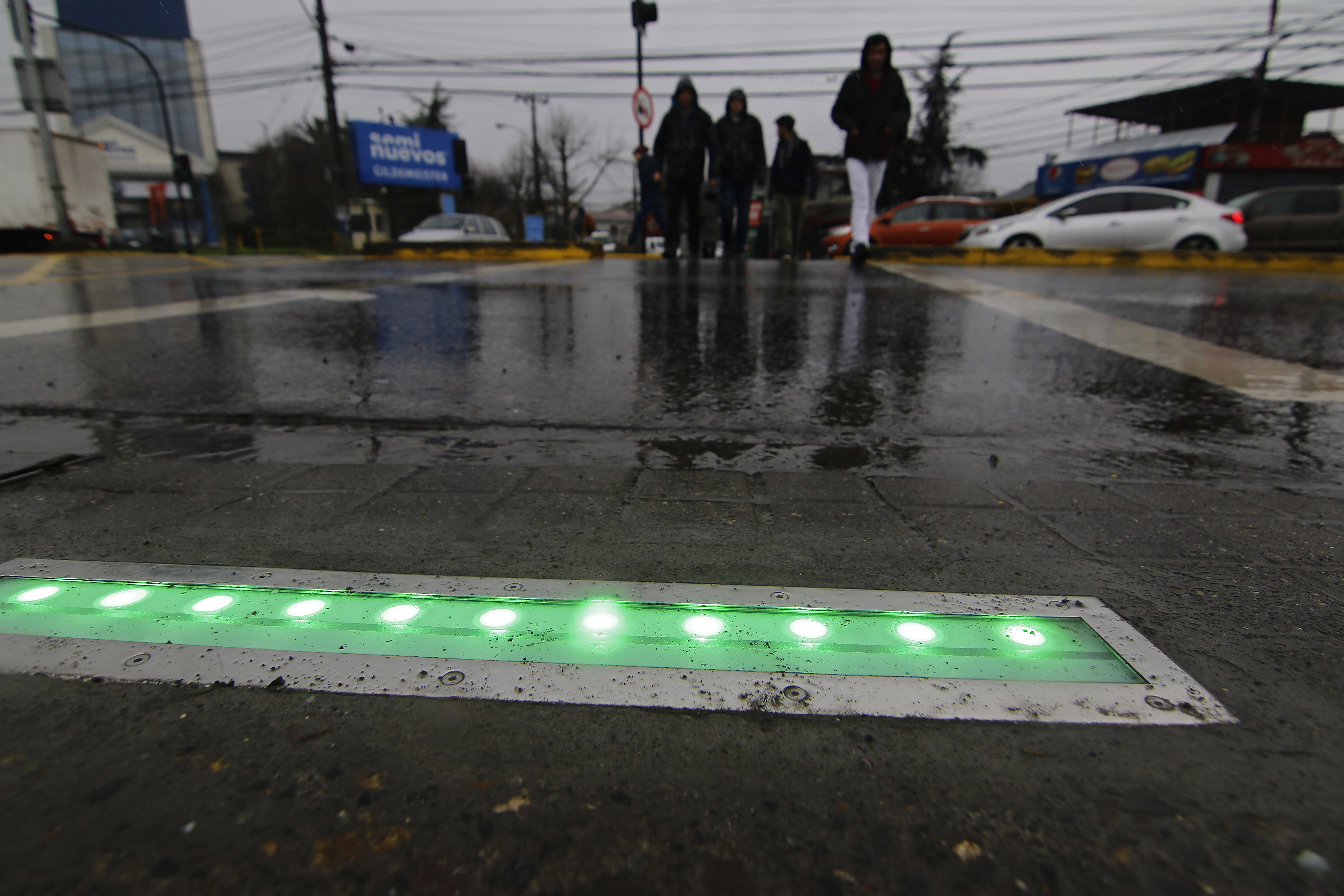¿Qué te parece? Así es el paso peatonal 3D que se aplicó por primera vez en Chile