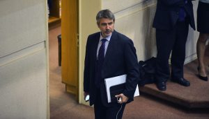 Personajes políticos condenan ataque con arma blanca a Fulvio Rossi en Iquique