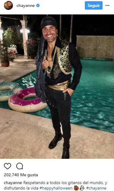 Chayanne disfraz
