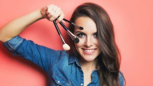 Maquillaje nude versus bronceado: ¿Cuál prefieres?