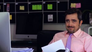 "Lo que pensamos en el trabajo" el nuevo video de Woki Toki