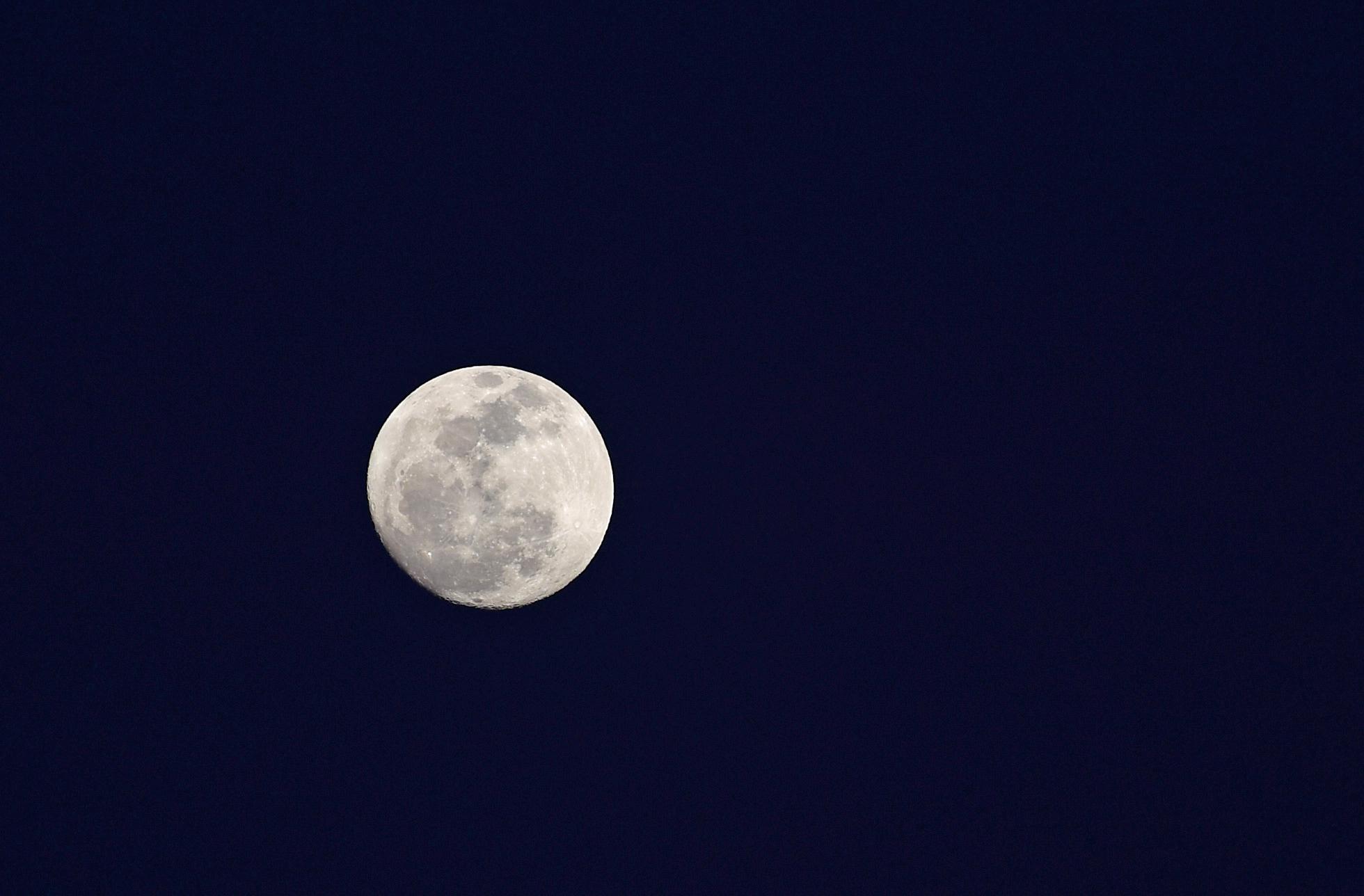 La Luna es millones de años más joven de lo que se pensaba 