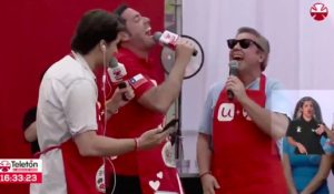 Así fue el momento en que José Miguel Viñuela y Pancho Saavedra se rieron juntos en Teletón