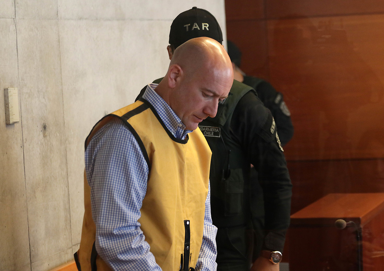 Rafael Garay queda con arresto domiciliario tras delitos de estafa