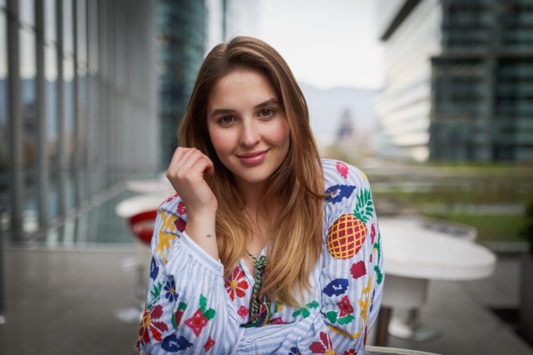 ¡De tal palo, tal astilla! Belén Soto deslumbra en su Instagram con foto de su mamá