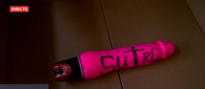 ¿Qué hacía un juguete sexual en la caja de materiales del Servel?