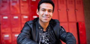 Francisco Puelles derrite la web con tiernas fotos junto a su hijo