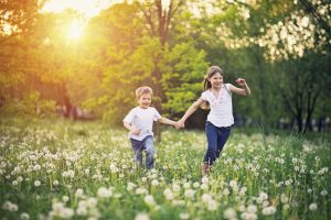 ¿Lo sabías? Estas son las ventajas de tener varios hermanos