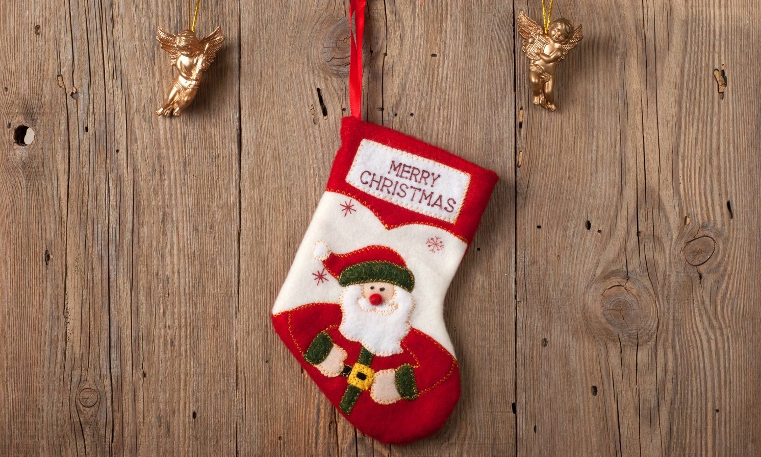 #DecoraciónNavideña ¡Ideas de botas navideñas para darle un toque a tu hogar!