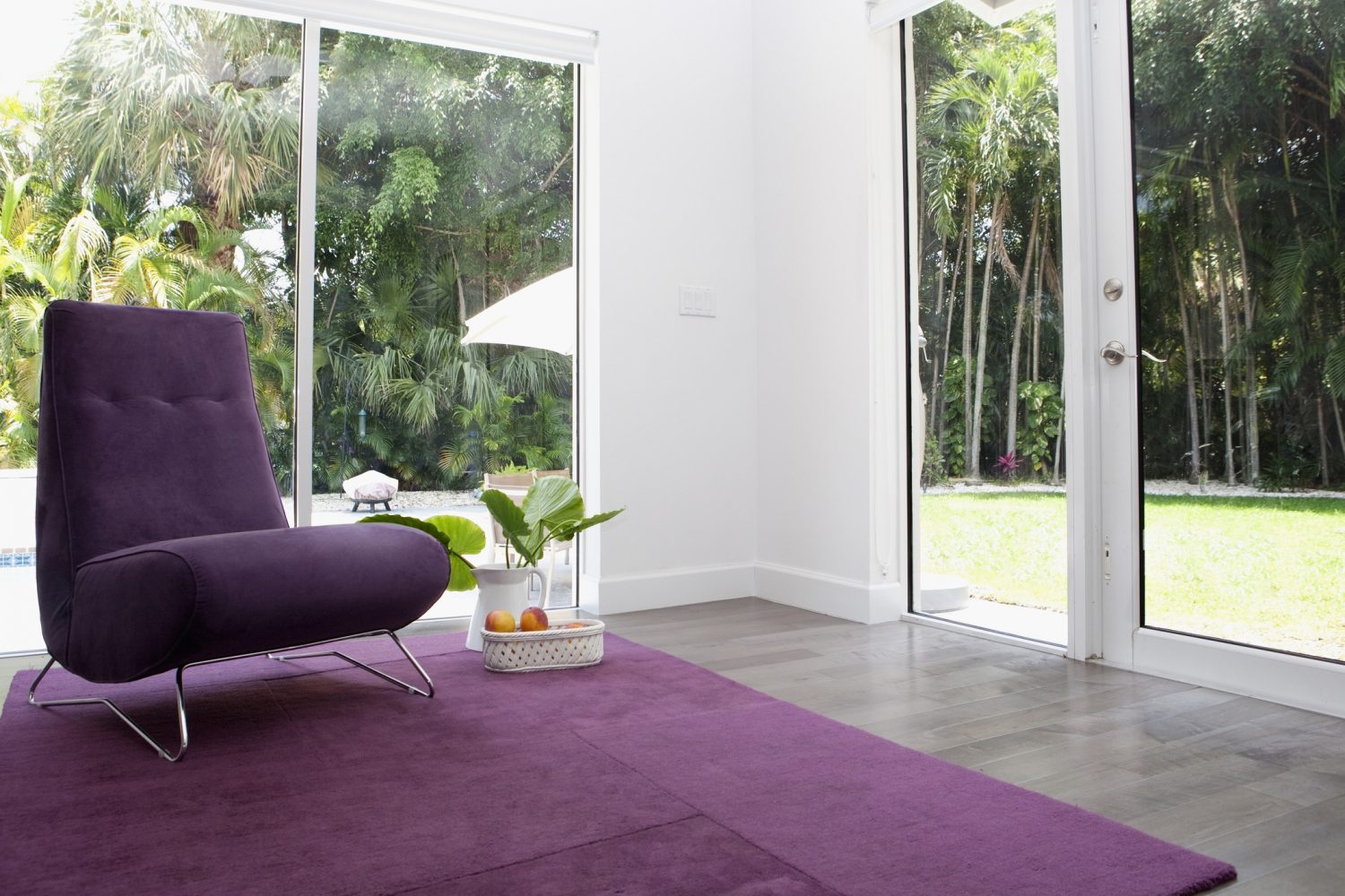 Pantone ultra violet