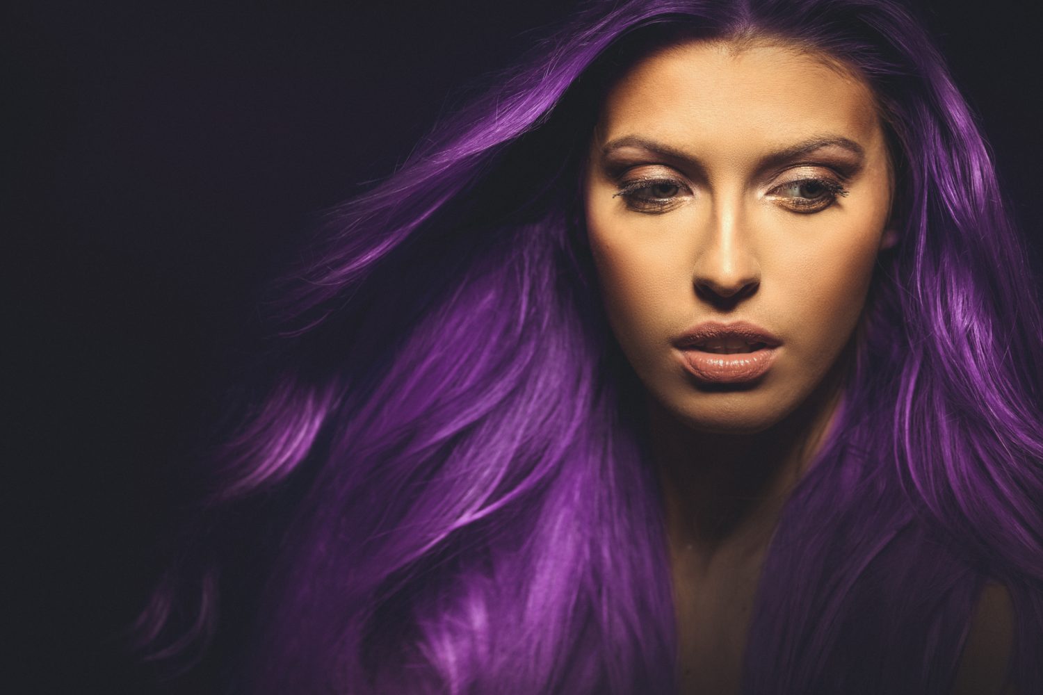 Pantone ultra violet