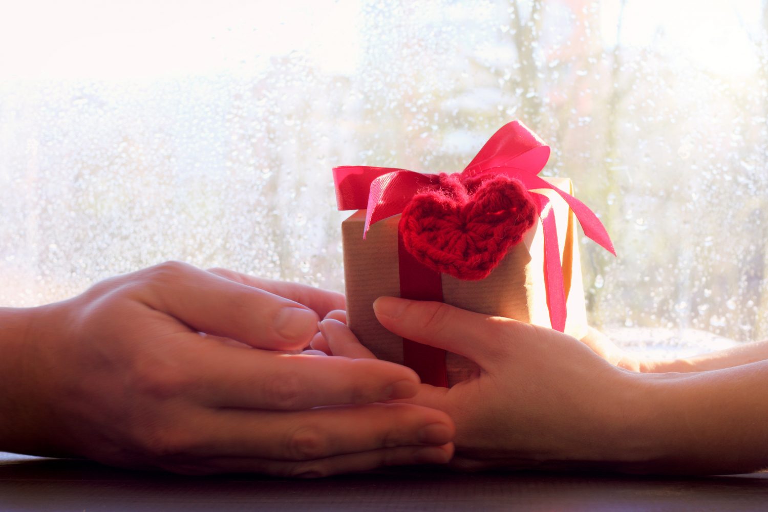 ¿Probarías el amigo secreto espiritual? ¡Acá te contamos de qué se trata!