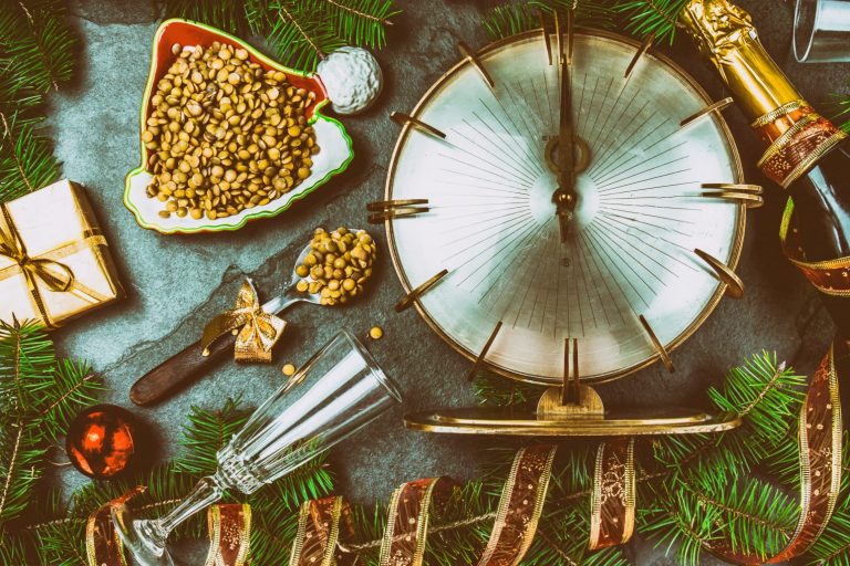 ¡Momento de cábalas! Rituales para recibir el Año nuevo según tu signo zodiacal