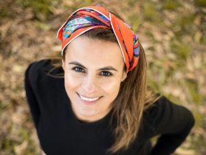 Pía Guzmán dio a luz a su bebé y lo presentó en redes sociales