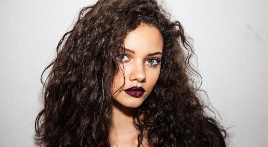 Labios góticos: 6 pasos para lograr el maquillaje de fiesta más osado