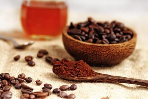 Combate las estrías del embarazo con este remedio a base de café