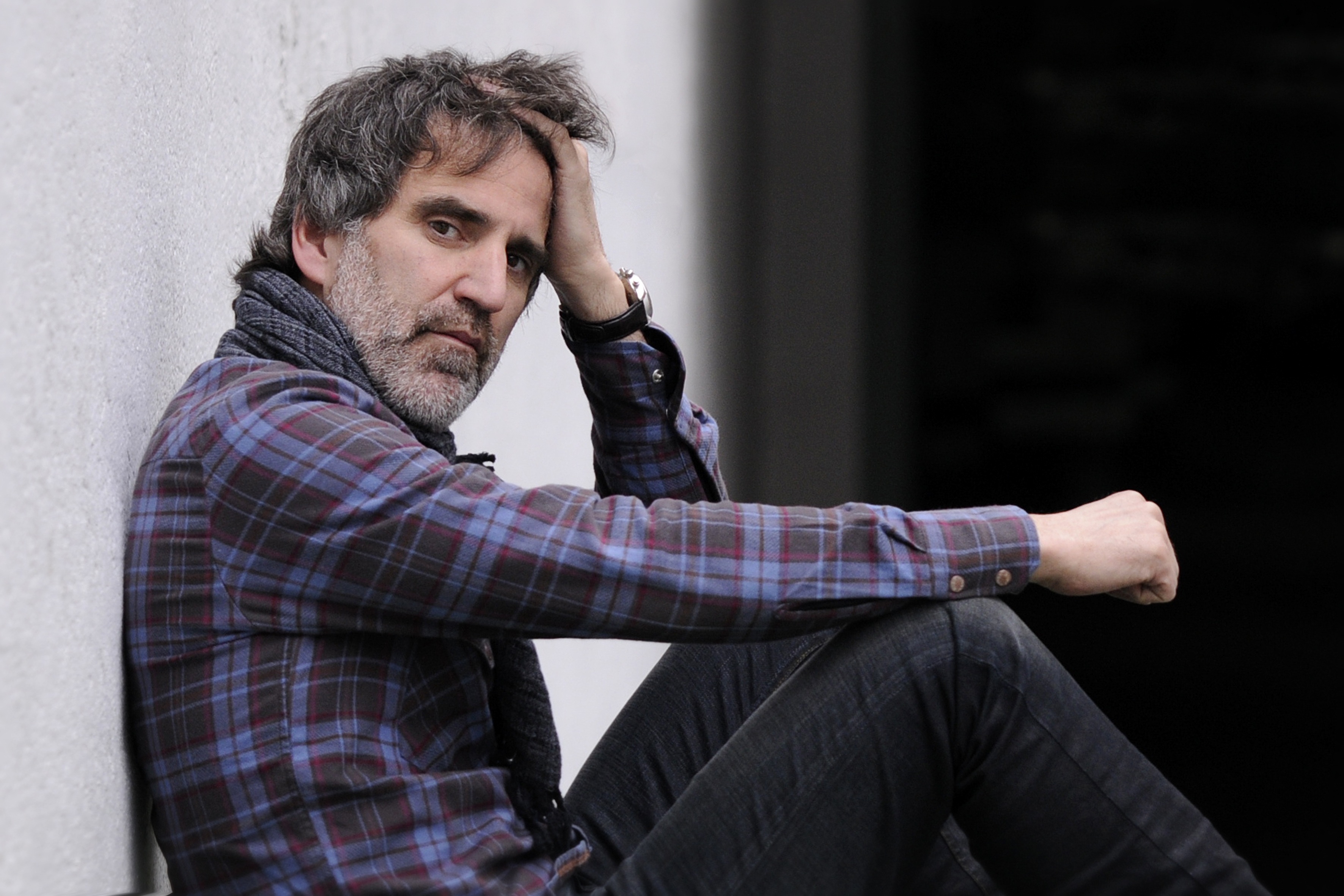 Mikel Erentxun debutará en Chile con un concierto íntimo