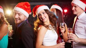 Cenas de Navidad en el trabajo propician la infidelidad