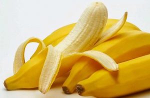 Descubre cómo blanquear tus dientes con cáscara de plátano