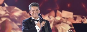 Alejandro Sanz dedica tierno mensaje a Mon Laferte
