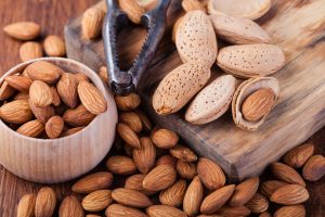 Los 7 grandes beneficios de comer dos almendras por día