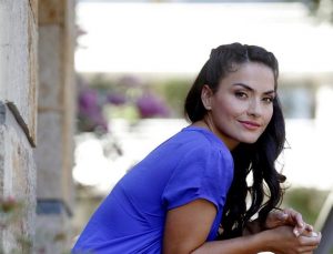 ¿Se parece? Carmen Gloria Bresky sorprende con tierna foto de su niñez