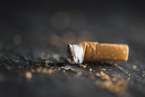 Proyecto busca darle un uso sustentable a las colillas de cigarros