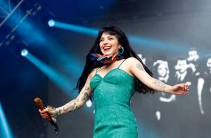 Así se relaja Mon Laferte en medio de su gira por Norteamérica