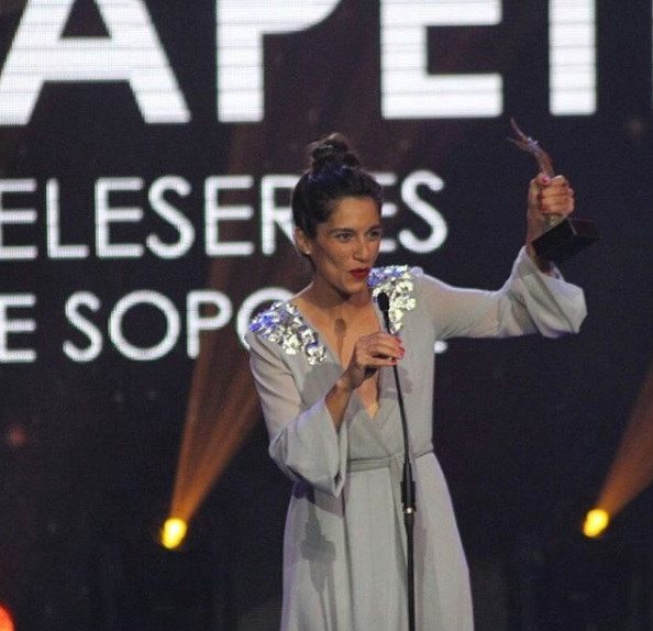 El emotivo mensaje de Lorena Capetillo tras ganar su primer Premio Caleuche