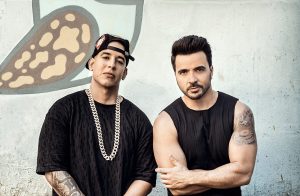 ¡Luis Fonsi y Daddy Yankee cantarán en los Grammy 2018! Repasamos las presentaciones de los latinos a lo largo de su historia