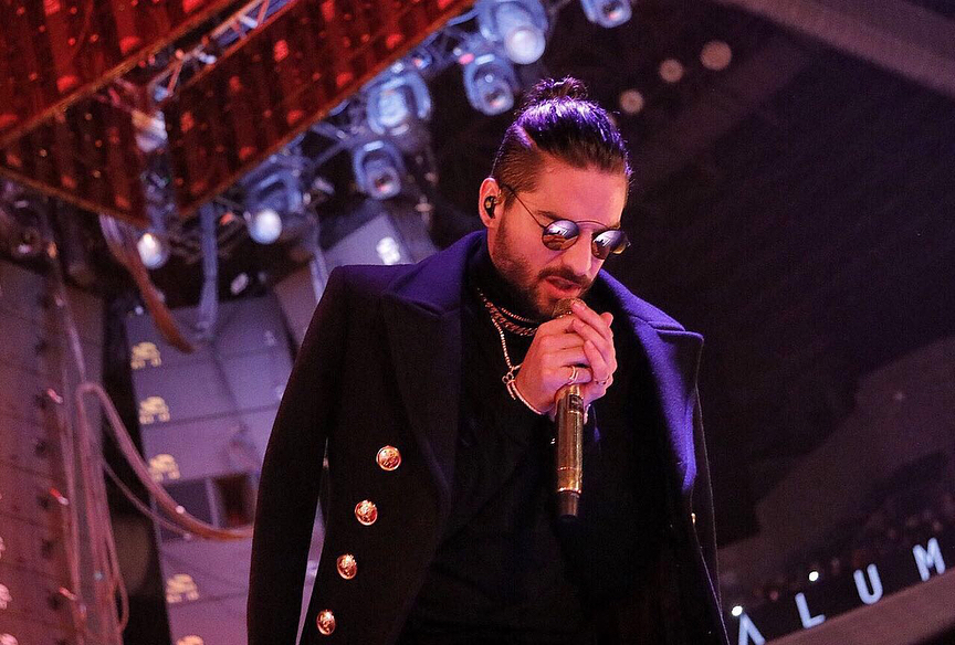 Maluma man bun