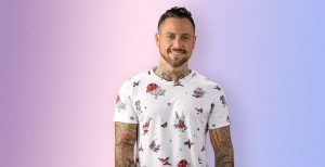 Pascual Fernández luce su tonificado cuerpo en clase de Crossfit