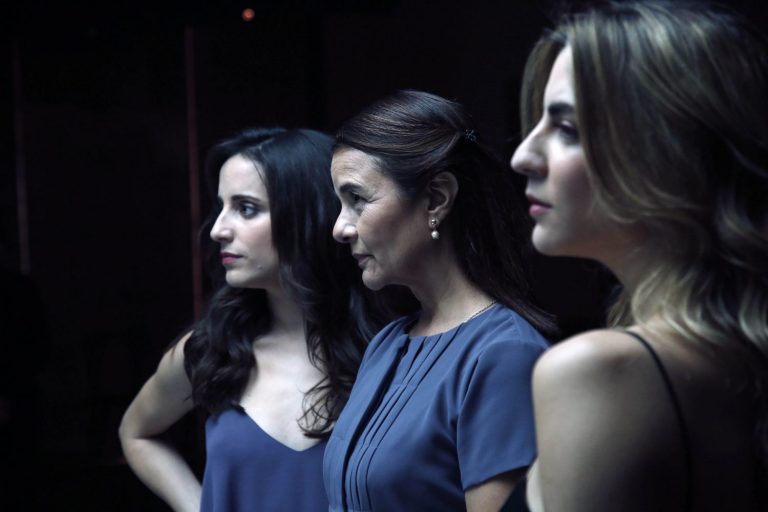 Camila Hirane revela la verdad tras escenas de la luna de miel en Grecia en "Verdades ocultas"