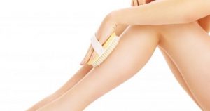 Cómo lograr un cepillado en seco perfecto para combatir la celulitis