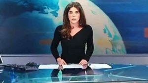 ¡Trágame tierra! Presentadora del tiempo sufrió impasse en vivo