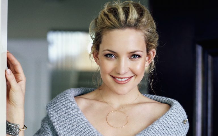 Kate Hudson usó el escote más atrevido en los Globos de Oro 2018