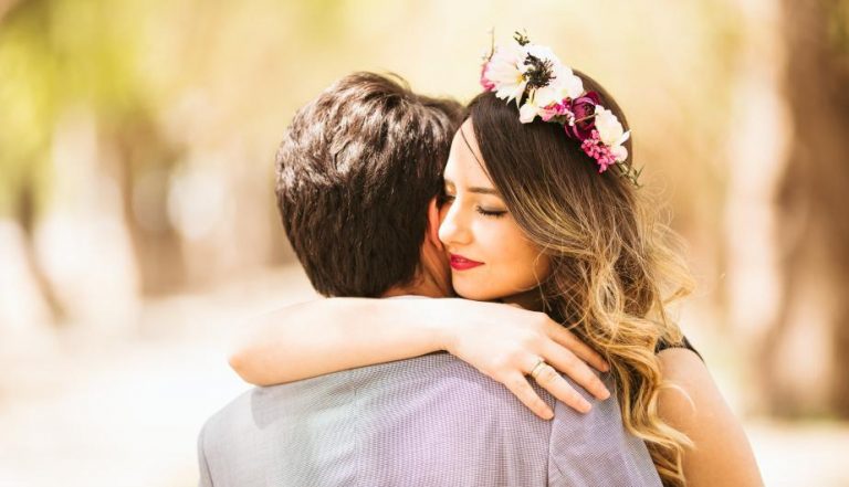 Estudio indica que oler a tu pareja ayuda a reducir el estrés — FMDOS