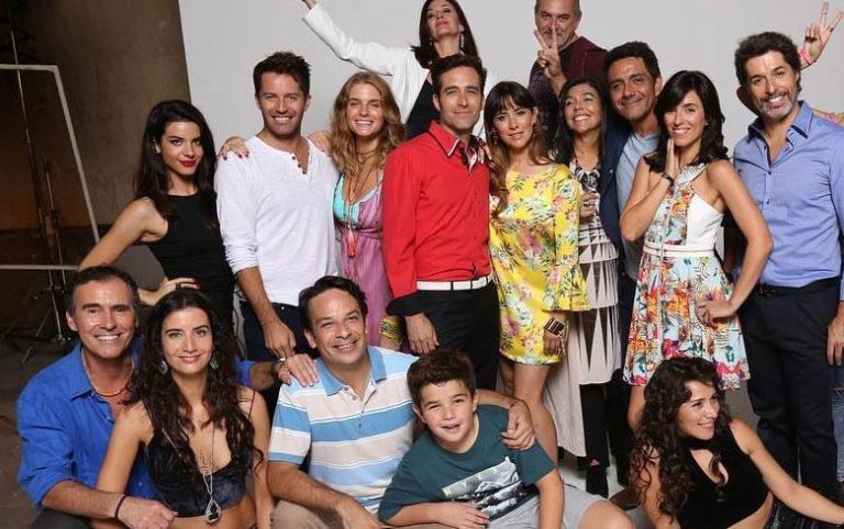 Protagonistas de "Soltera Otra Vez" sorprenden con osados looks en el programa "Diana"