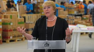 Presidenta Bachelet sufre chascarro tras su regreso de vacaciones