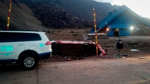 Fatal accidente en bus deja tres menores chilenos fallecidos en Argentina