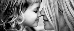 Descubre qué tipo de madre eres según tu signo del zodiaco