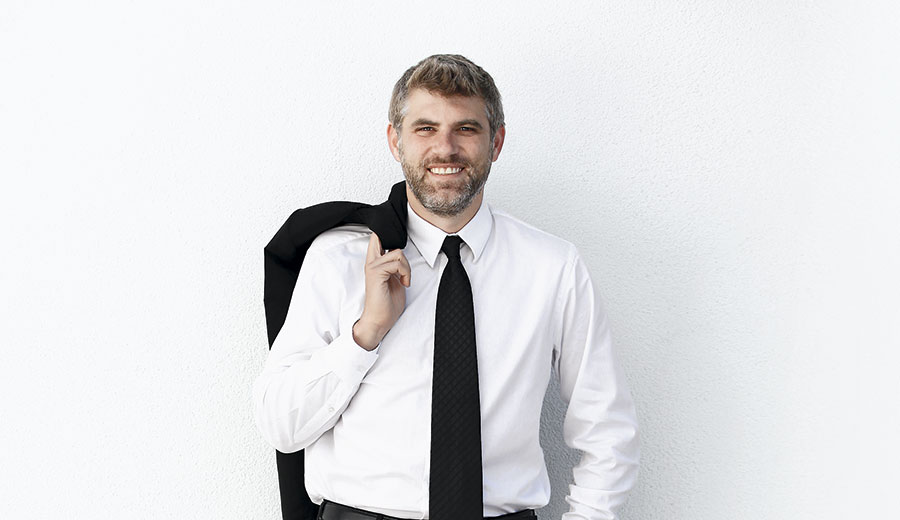 Pareja de Manuel de Tezanos comparte romántica foto de ambos