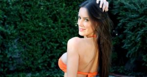 Adriana Barrientos se tomó una arriesgada foto que le podría haber costado la vida