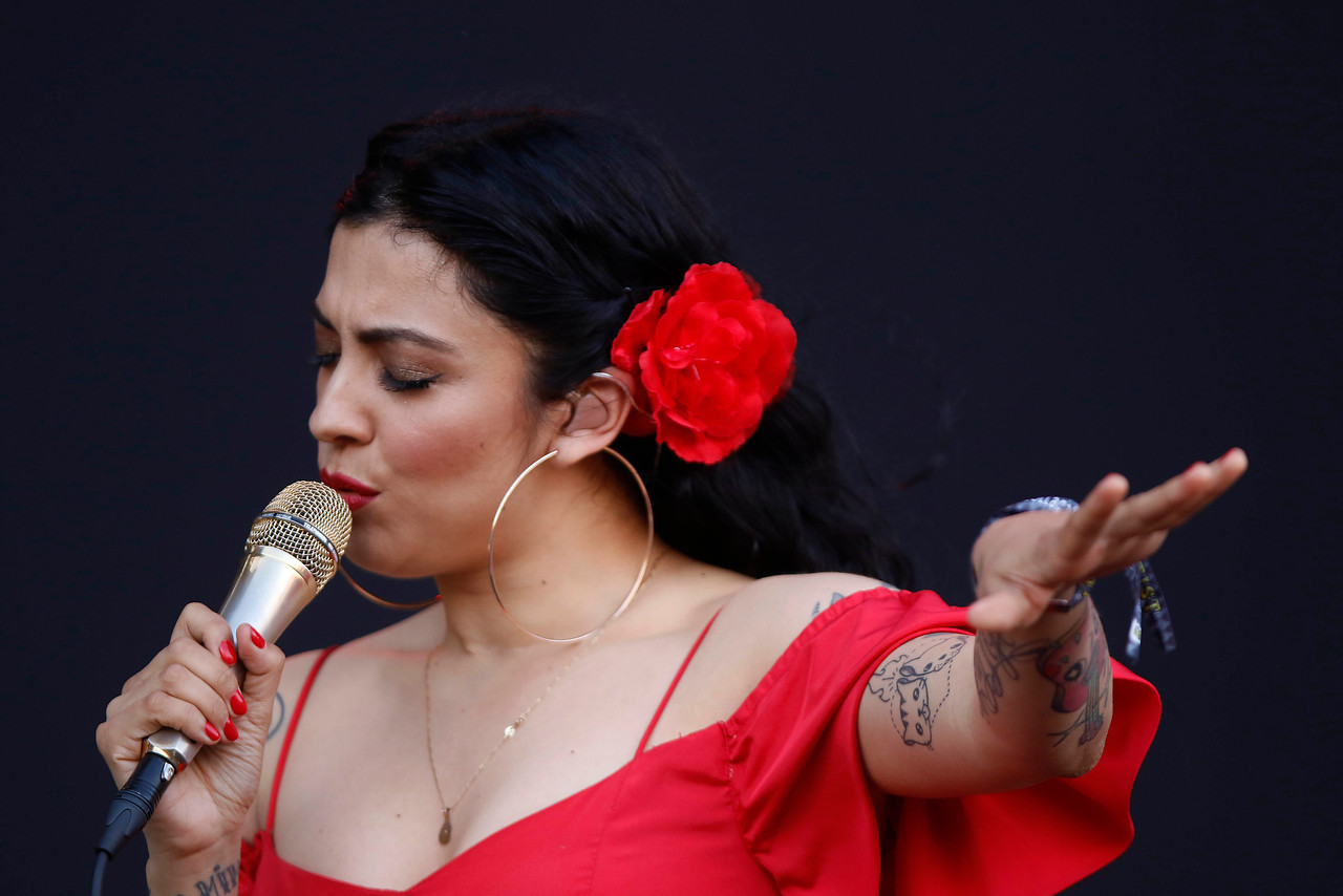 Mon Laferte comparte emotivo e íntimo relato tras su presentación en Lollapalooza Chile