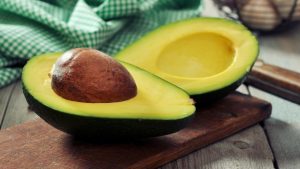 Conoce los beneficios de la semilla de la palta y cómo comerla
