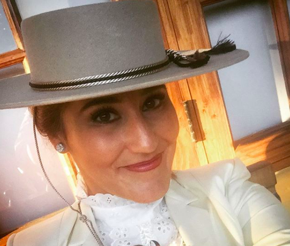 Belén Mora se convirtió en reina de la fiesta de la Vendimia en Santa Cruz