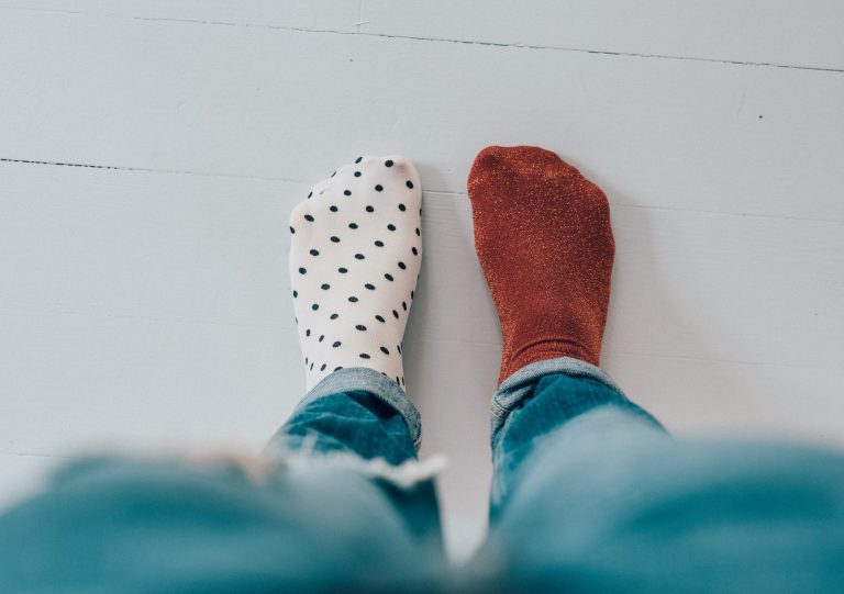 ¿Por qué este 21 de marzo deberíamos usar calcetines dispares?