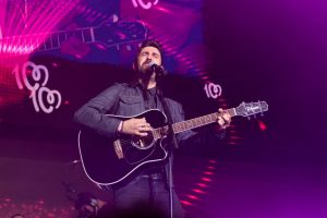 Álex Ubago vuelve a Chile con una gira en regiones